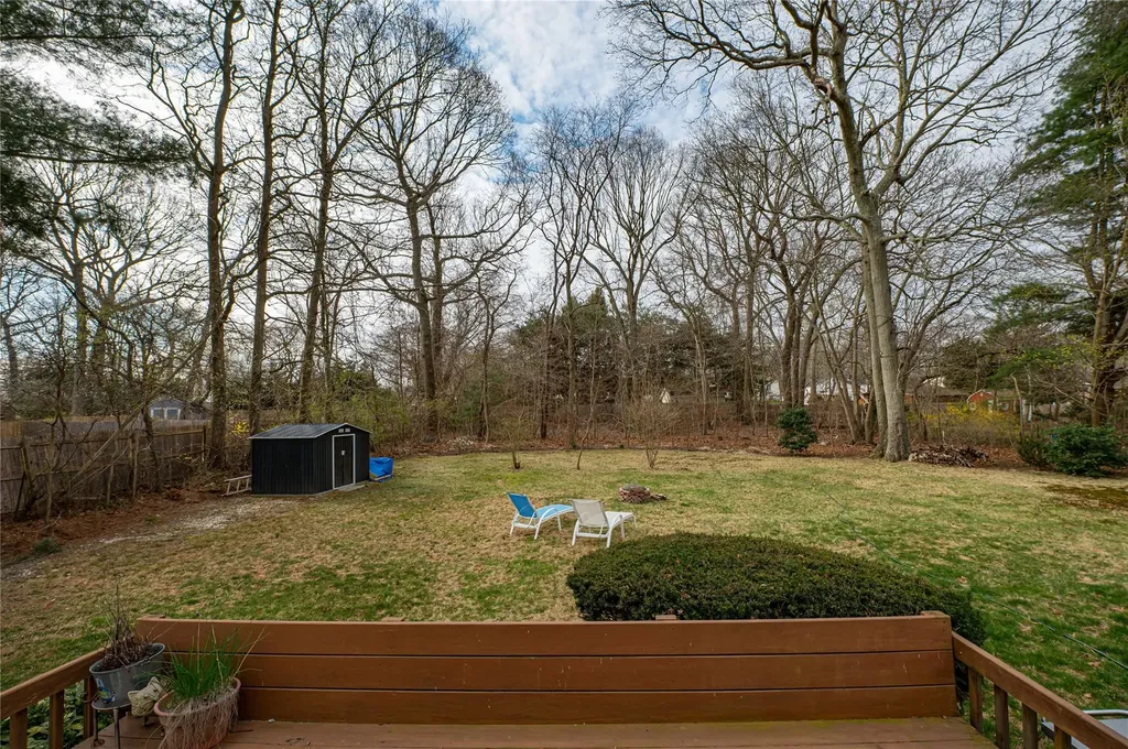 347 Forest Lane Smithtown NY 11787