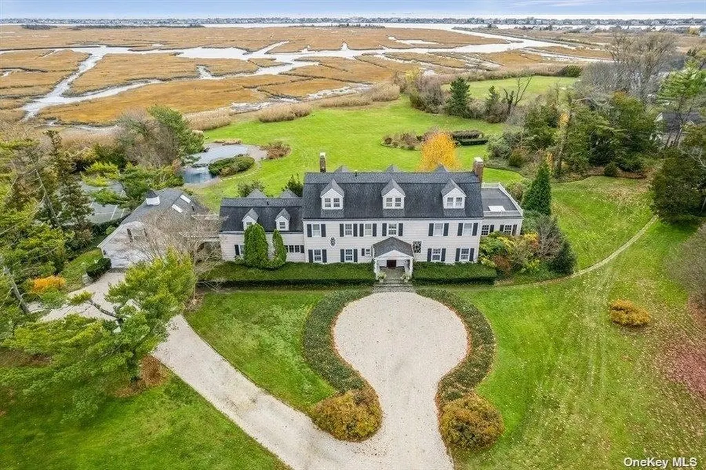 295 Breezy Way Lawrence NY 11559