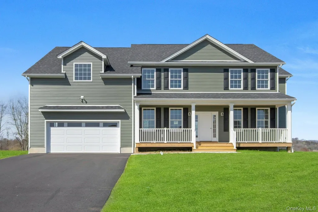 47 Dartmouth Drive Poughkeepsie NY 12603