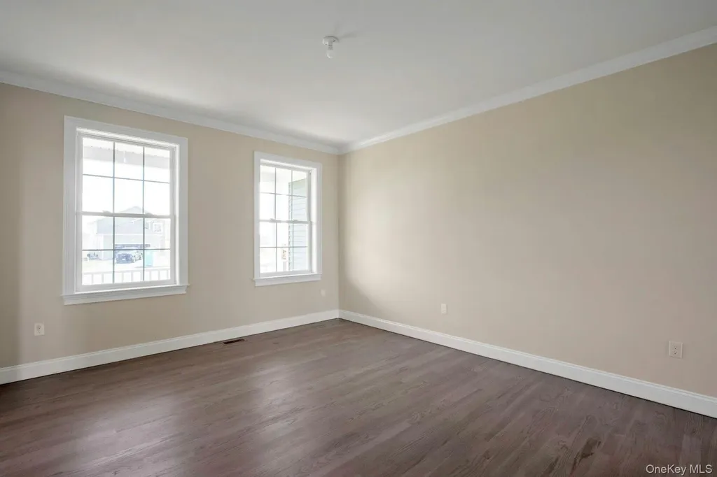 47 Dartmouth Drive Poughkeepsie NY 12603