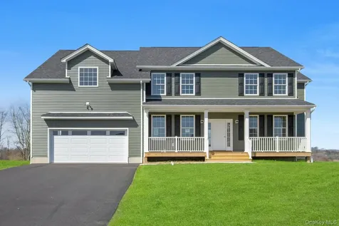 47 Dartmouth Drive Poughkeepsie NY 12603