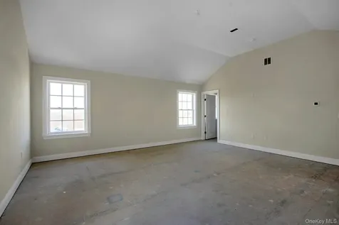 47 Dartmouth Drive Poughkeepsie NY 12603