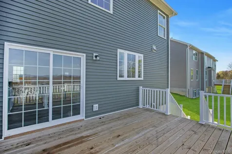 47 Dartmouth Drive Poughkeepsie NY 12603