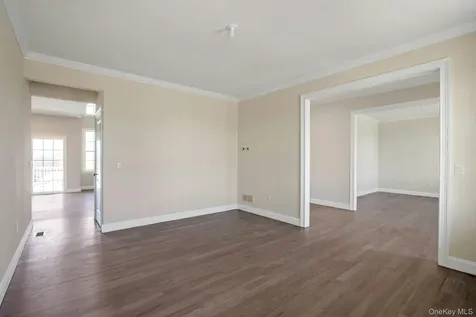 47 Dartmouth Drive Poughkeepsie NY 12603