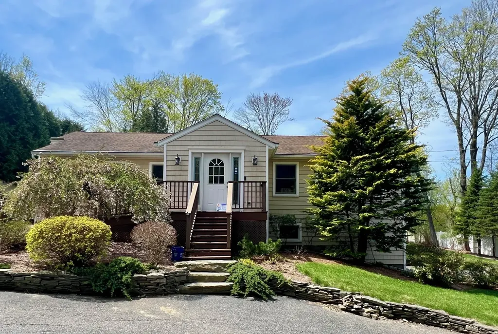 21 Rhinecliff Road Brewster NY 10509