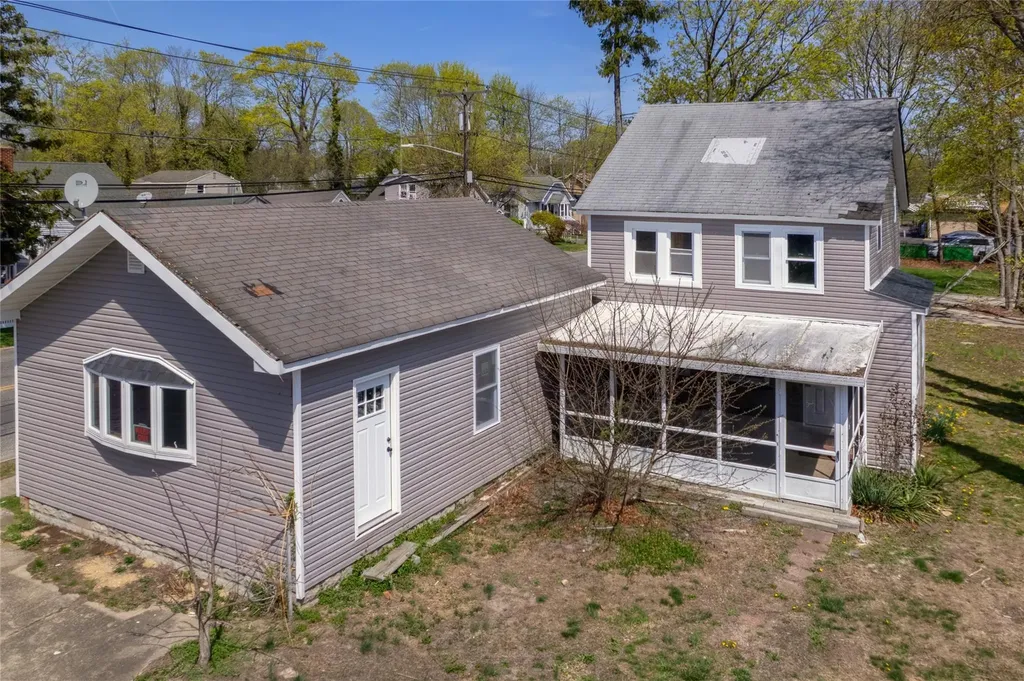 87 Avery Avenue Patchogue NY 11772