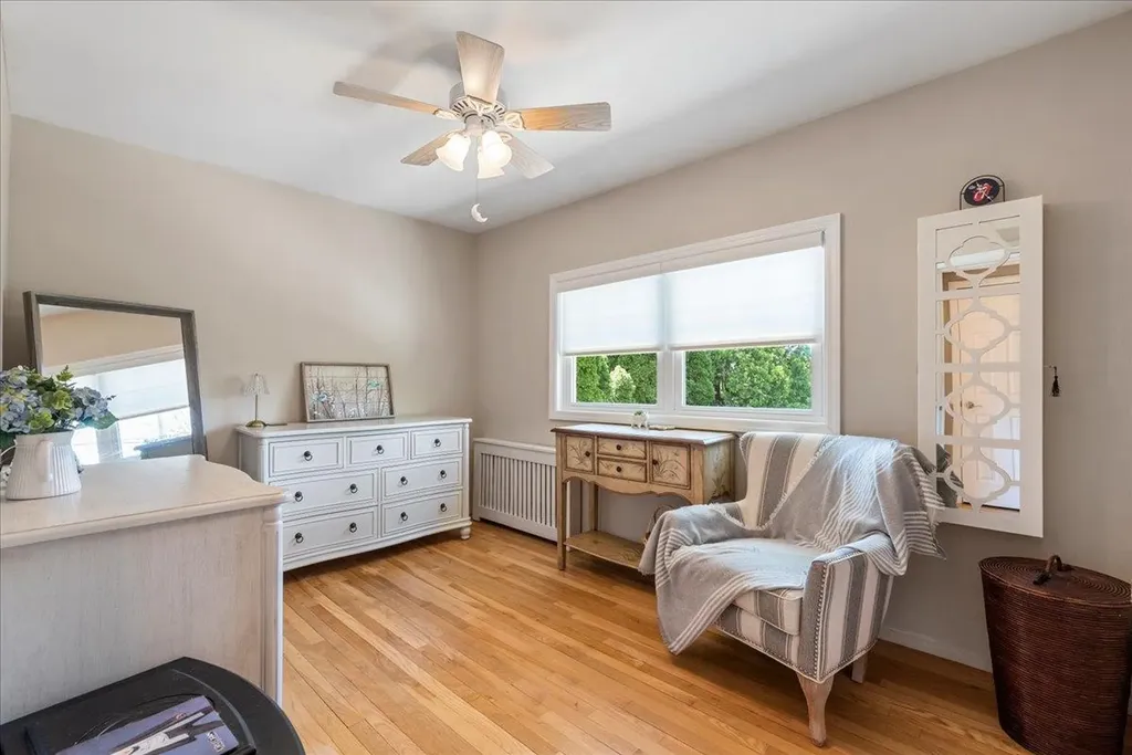6 Nancy Lane Hicksville NY 11801