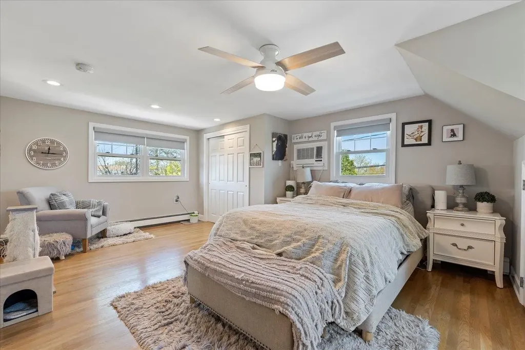 6 Nancy Lane Hicksville NY 11801