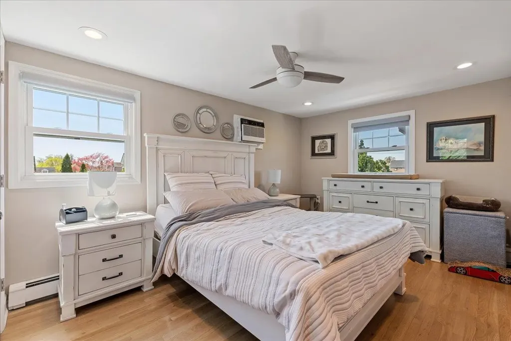 6 Nancy Lane Hicksville NY 11801
