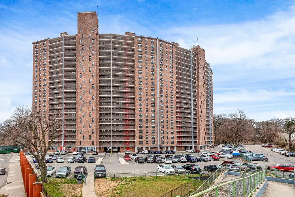 90-60 Union Turnpike Glendale NY 11385