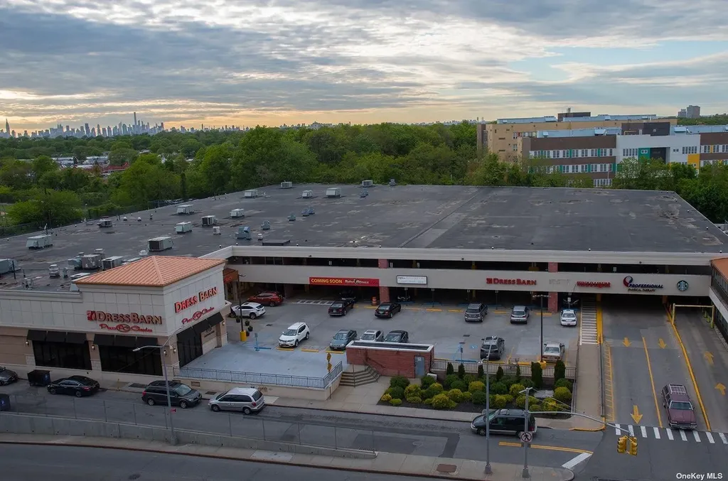 90-60 Union Turnpike Glendale NY 11385