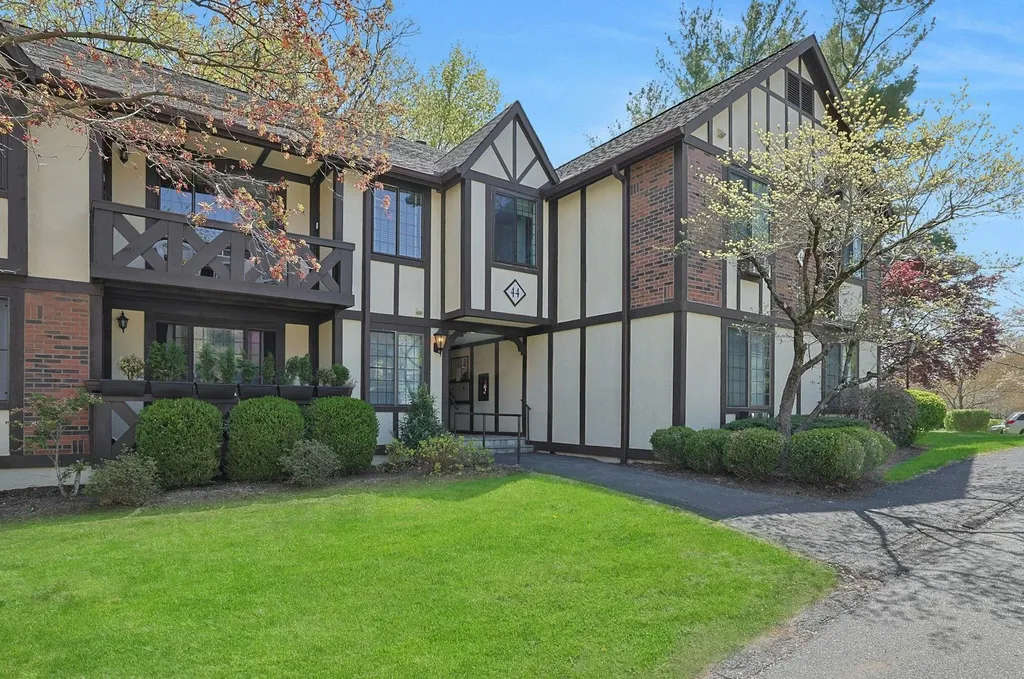 44 Foxwood Drive Pleasantville NY 10570