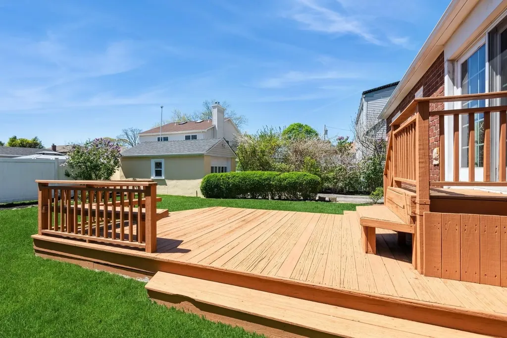 121 Camp Avenue Merrick NY 11566