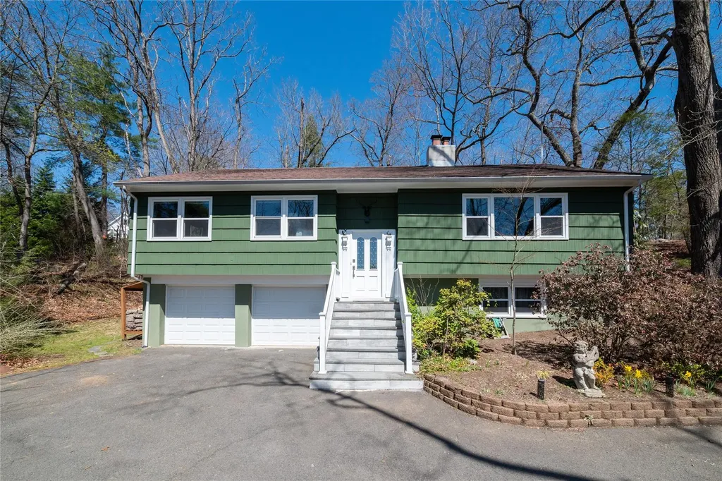 52 Seneca Lane Pleasantville NY 10570