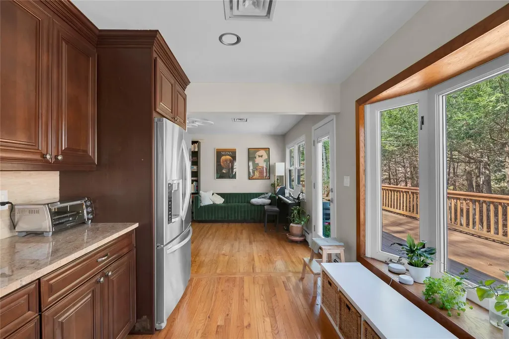 52 Seneca Lane Pleasantville NY 10570