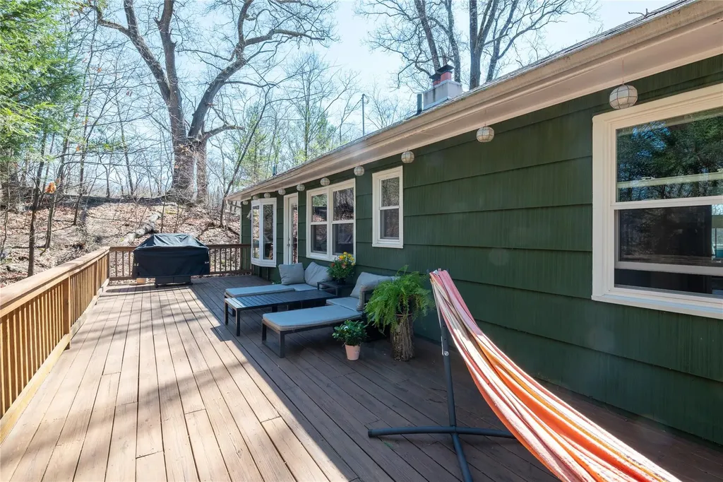 52 Seneca Lane Pleasantville NY 10570
