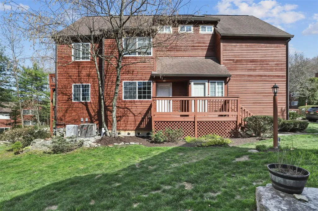 203 Apple Tree Lane Brewster NY 10509