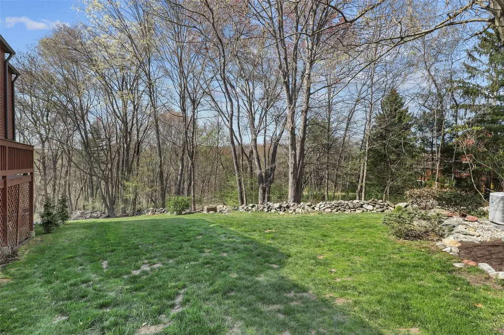 203 Apple Tree Lane Brewster NY 10509