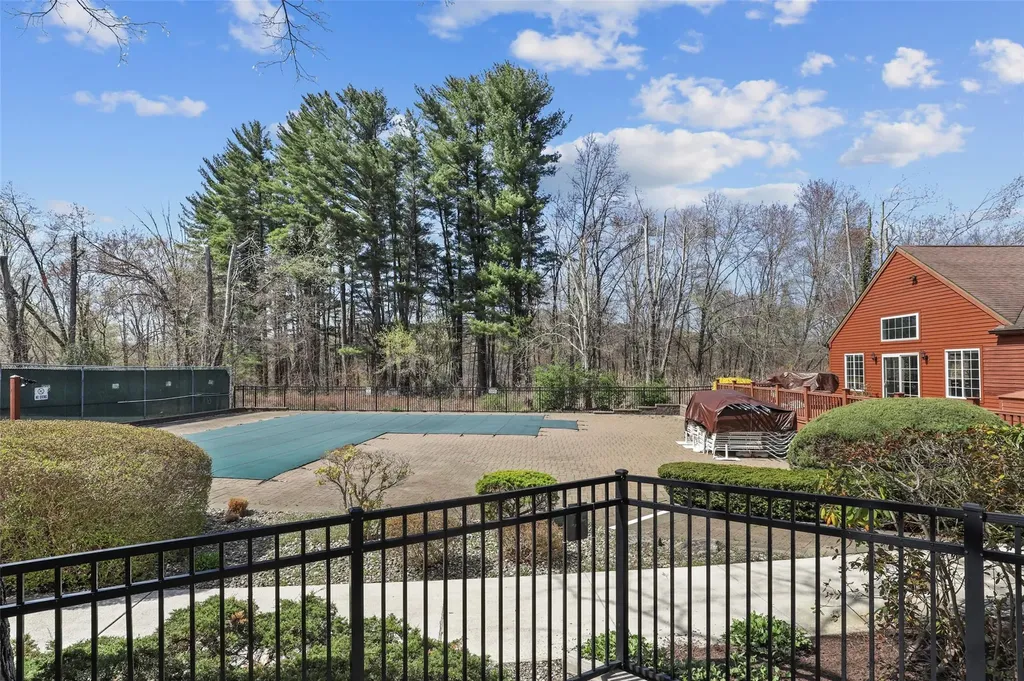 203 Apple Tree Lane Brewster NY 10509
