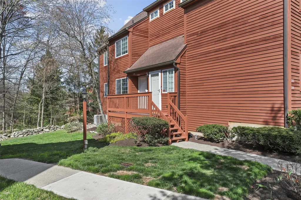 203 Apple Tree Lane Brewster NY 10509