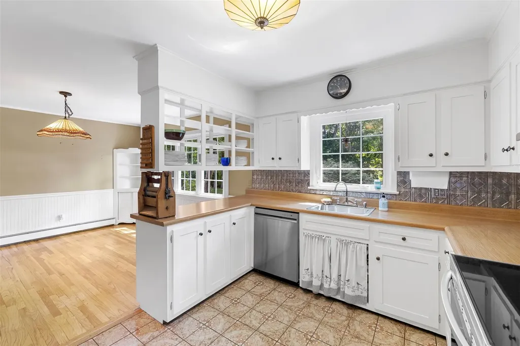 91 Wheaton Avenue Fishkill NY 12524