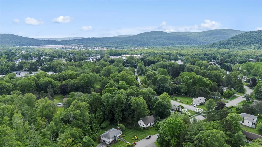91 Wheaton Avenue Fishkill NY 12524