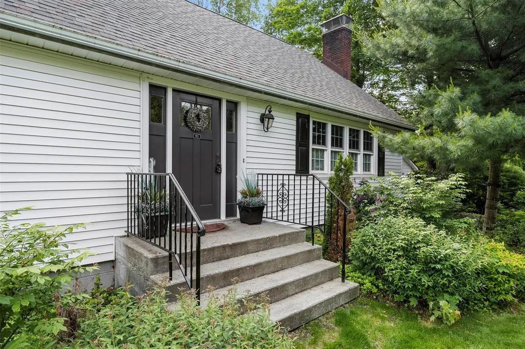 91 Wheaton Avenue Fishkill NY 12524