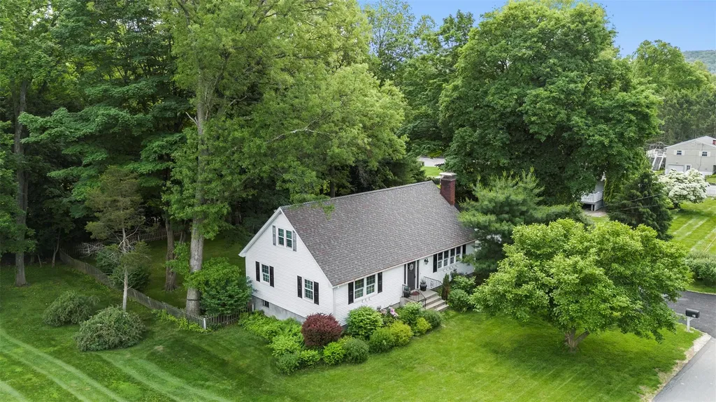 91 Wheaton Avenue Fishkill NY 12524