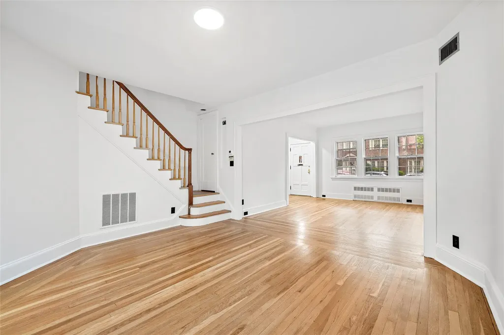 408 Burns Street Forest Hills NY 11375