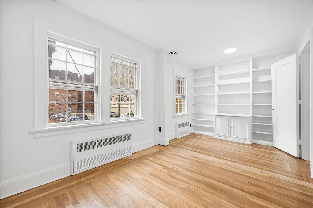 408 Burns Street Forest Hills NY 11375