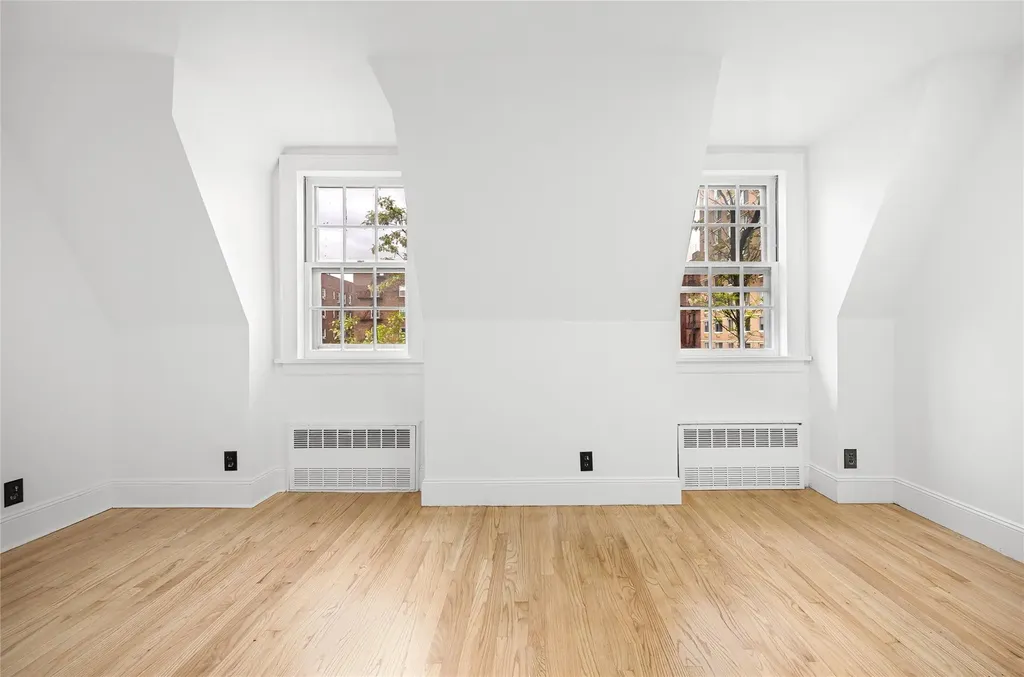 408 Burns Street Forest Hills NY 11375