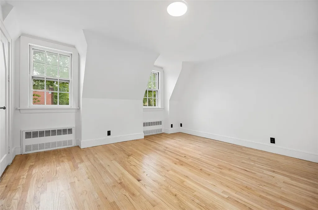 408 Burns Street Forest Hills NY 11375