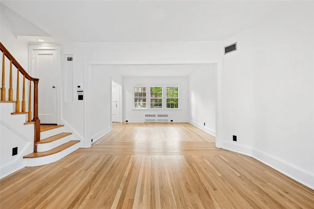 408 Burns Street Forest Hills NY 11375