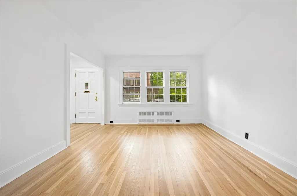 408 Burns Street Forest Hills NY 11375