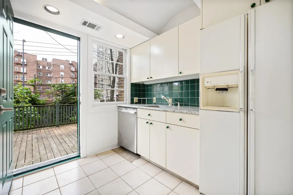 408 Burns Street Forest Hills NY 11375
