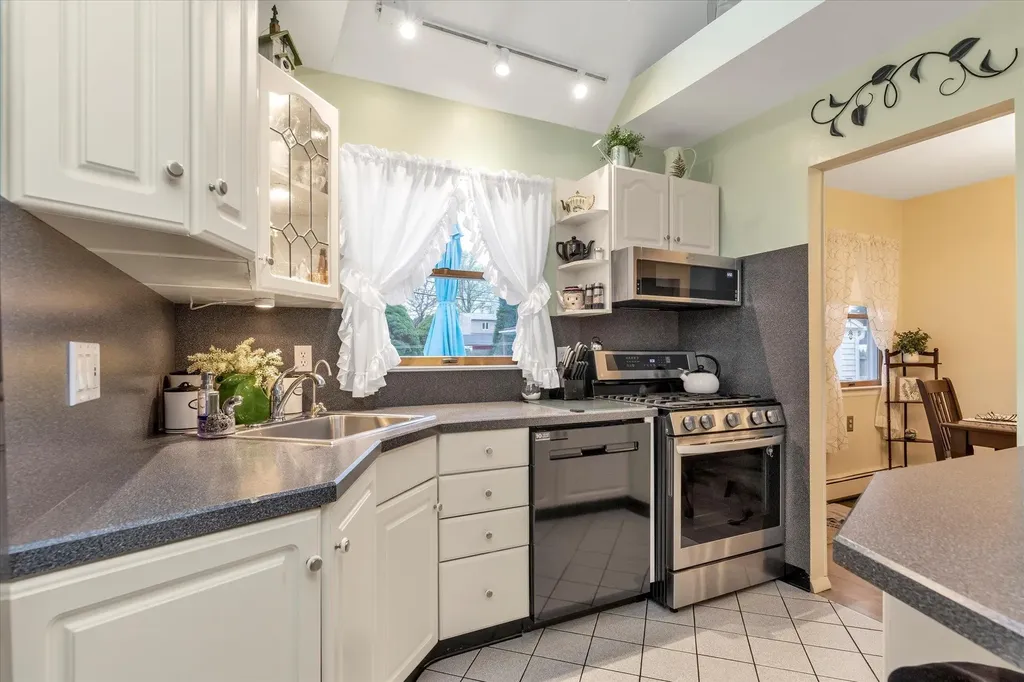 308 Hillcrest Drive Seaford NY 11783