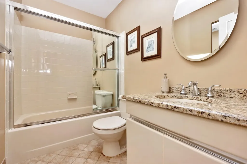 42 Larkspur Lane Commack NY 11725