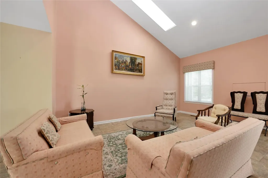 42 Larkspur Lane Commack NY 11725
