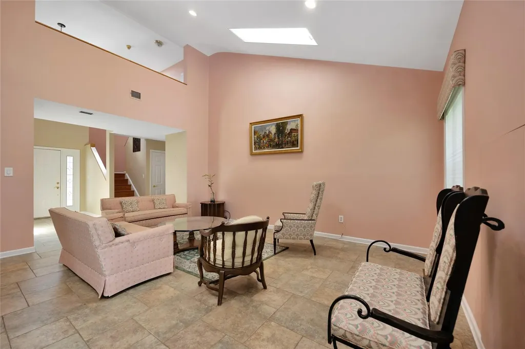 42 Larkspur Lane Commack NY 11725