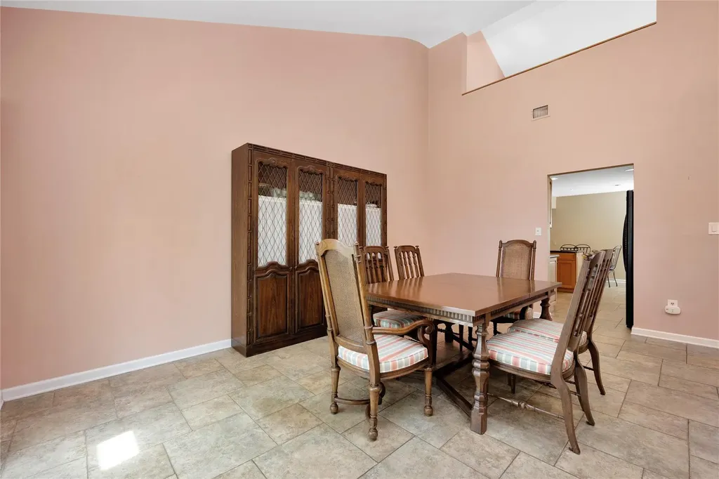 42 Larkspur Lane Commack NY 11725