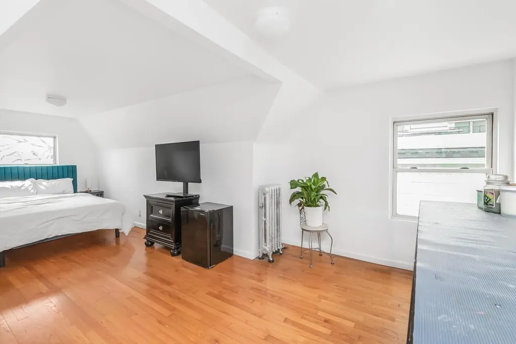 327 East 241st Street Bronx NY 10470