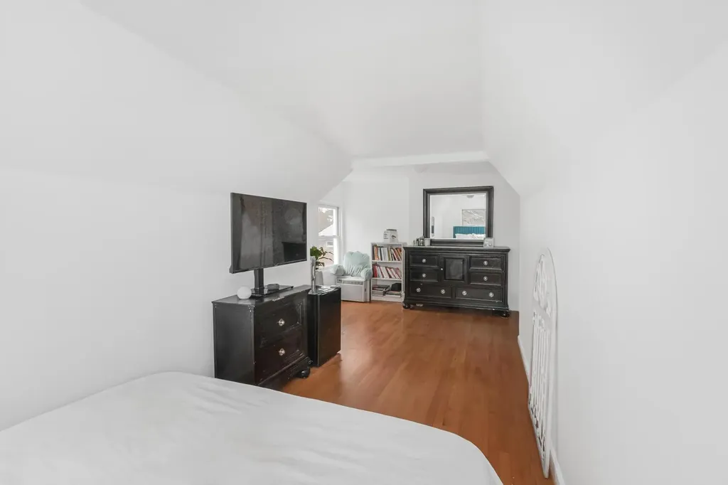 327 East 241st Street Bronx NY 10470