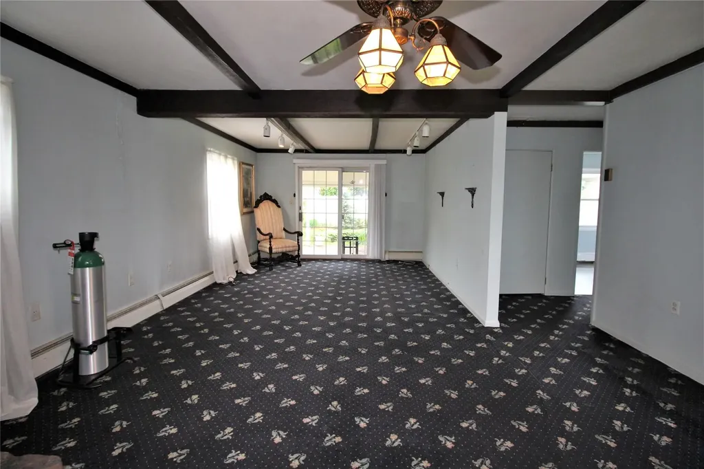 44 Meadow Lane Levittown NY 11756