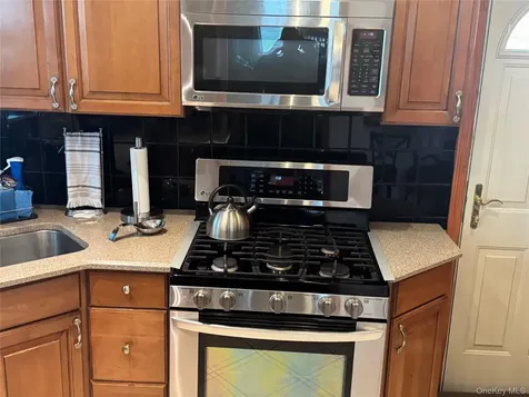 111-54 178th Place Addisleigh Park NY 11433