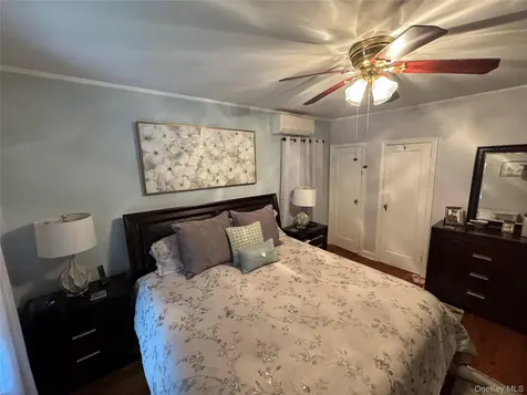 111-54 178th Place Addisleigh Park NY 11433