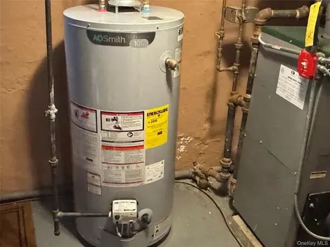 111-54 178th Place Addisleigh Park NY 11433