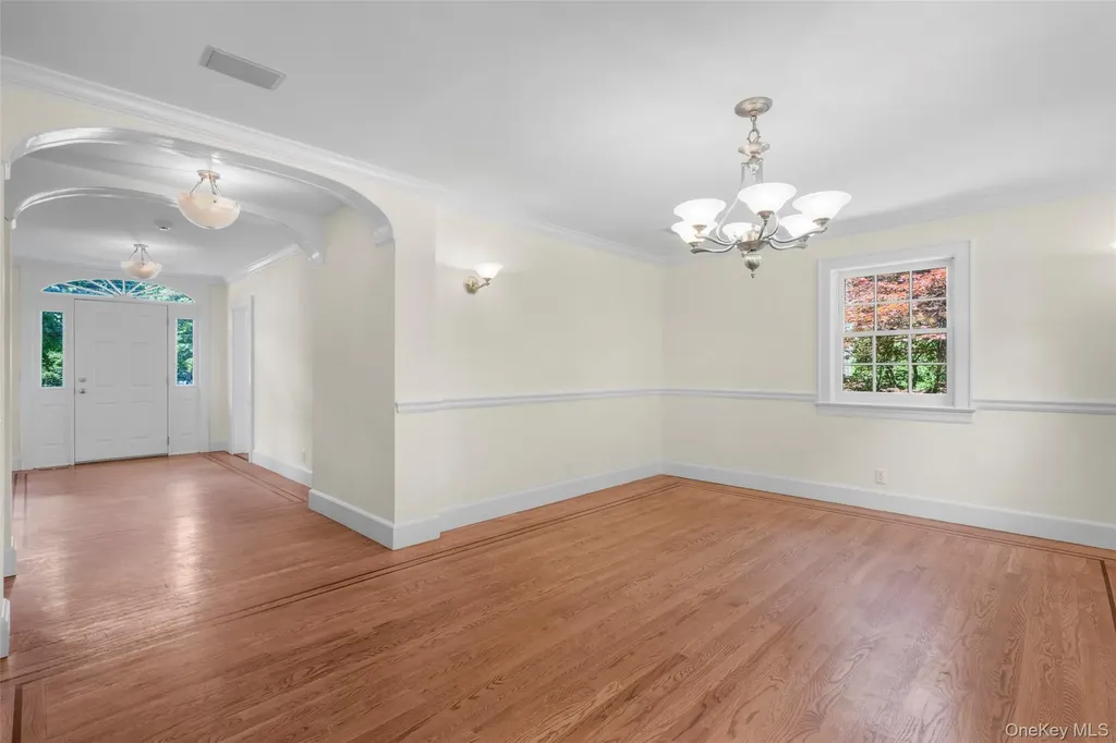 37 Highwood Avenue Larchmont NY 10538