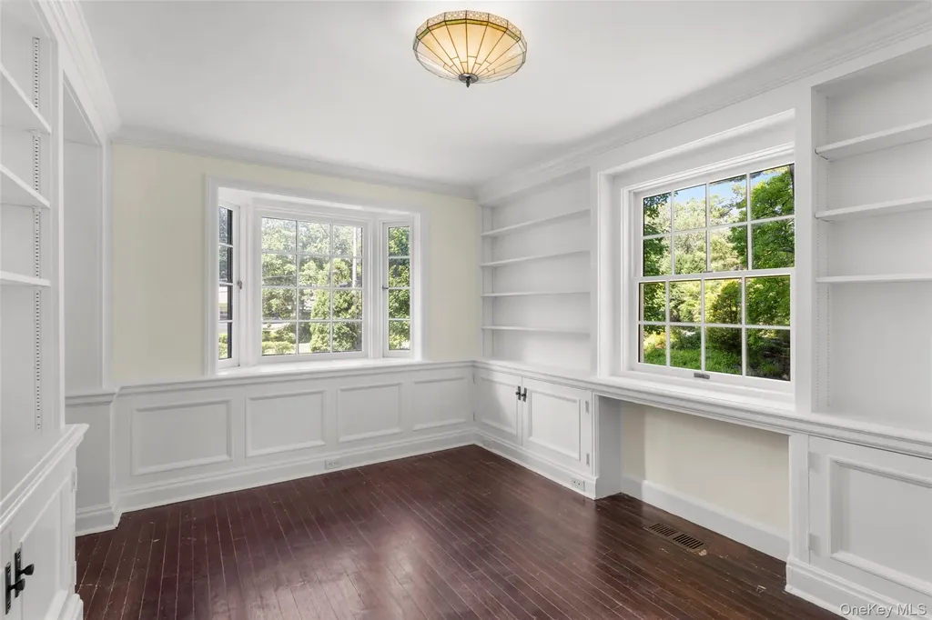 37 Highwood Avenue Larchmont NY 10538
