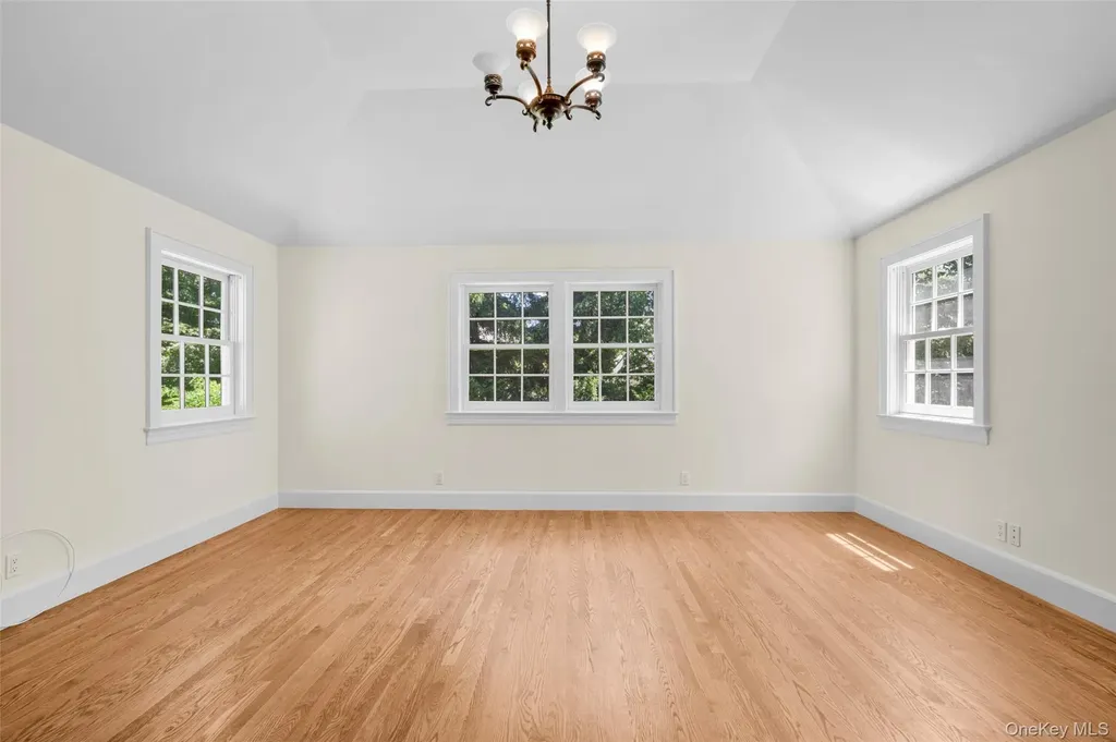 37 Highwood Avenue Larchmont NY 10538