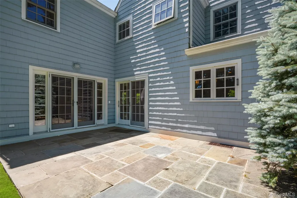 37 Highwood Avenue Larchmont NY 10538